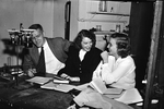 Students wih Dr. Rosser in Physics Lab, 1949